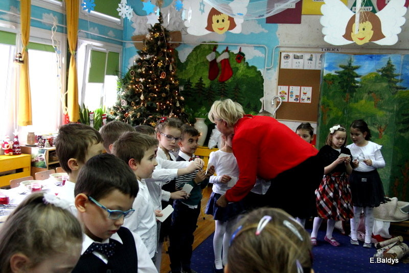 Jasełka i opłatek w PM 19 (zdjęcia)