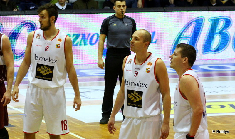 Trapez pękał w szwach (zdjęcia)