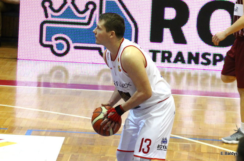 Trapez pękał w szwach (zdjęcia)