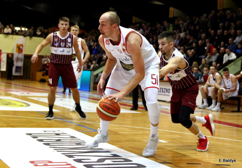 Trapez pękał w szwach (zdjęcia)