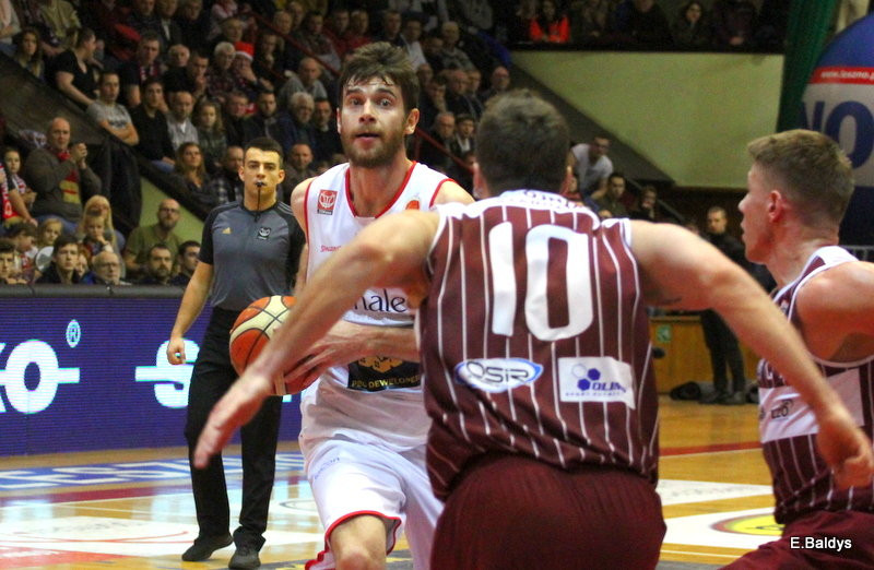 Trapez pękał w szwach (zdjęcia)