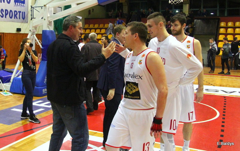 Trapez pękał w szwach (zdjęcia)