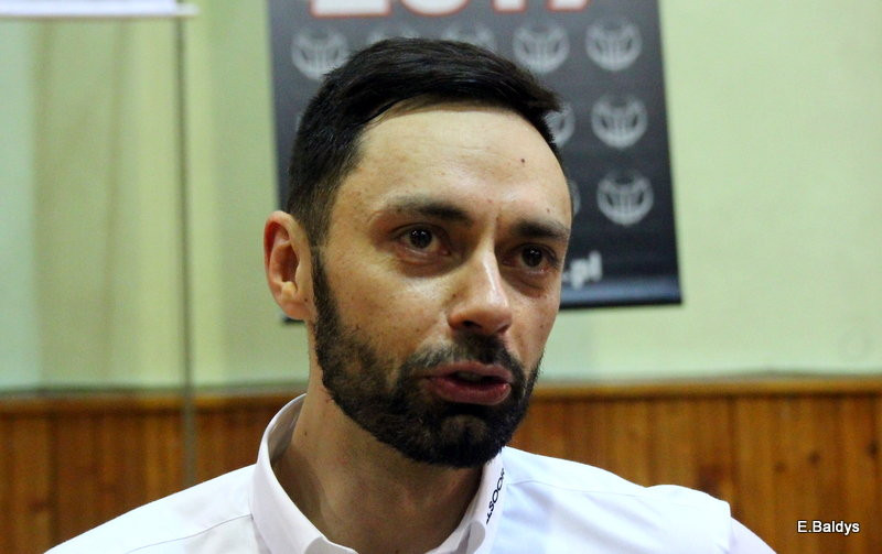 Trapez pękał w szwach (zdjęcia)