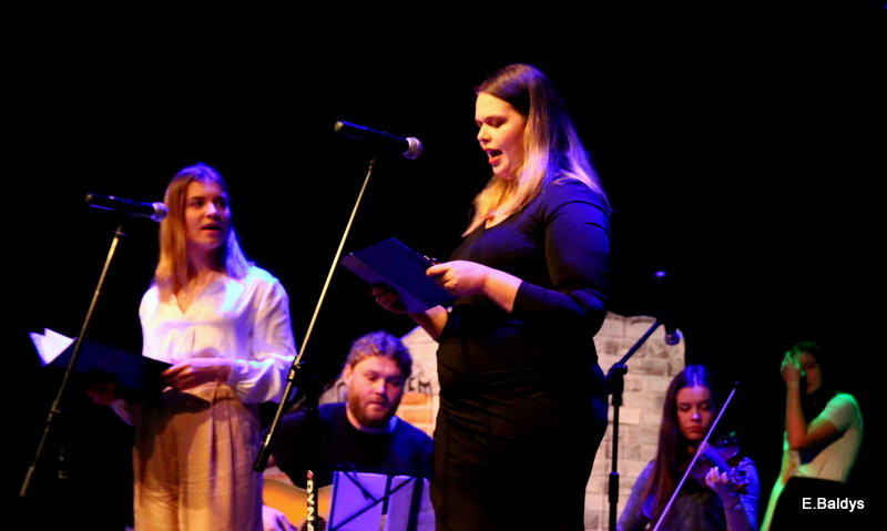 Samotni podzielili się opłatkiem (zdjęcia)