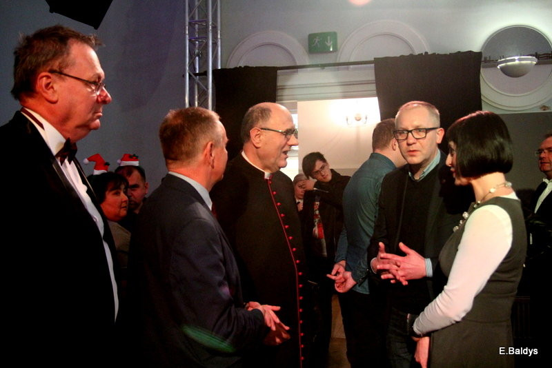 Samotni podzielili się opłatkiem (zdjęcia)