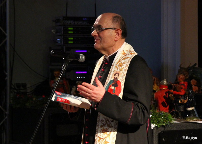 Samotni podzielili się opłatkiem (zdjęcia)