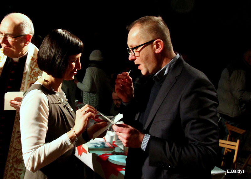 Samotni podzielili się opłatkiem (zdjęcia)