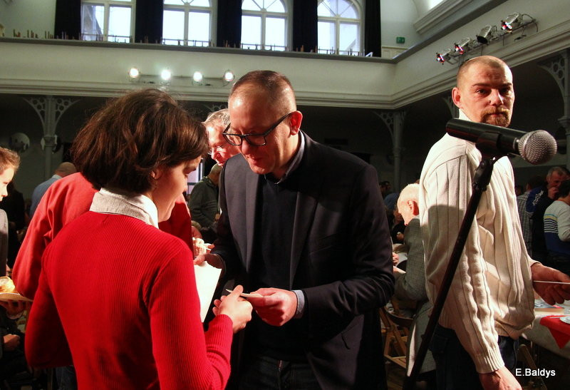 Samotni podzielili się opłatkiem (zdjęcia)