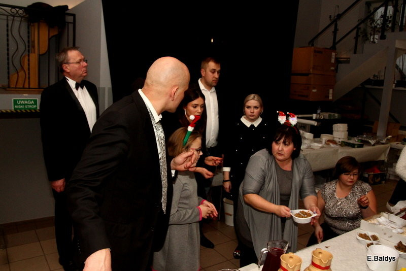 Samotni podzielili się opłatkiem (zdjęcia)