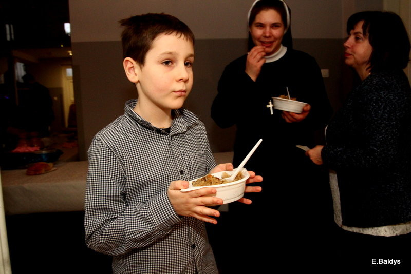 Samotni podzielili się opłatkiem (zdjęcia)