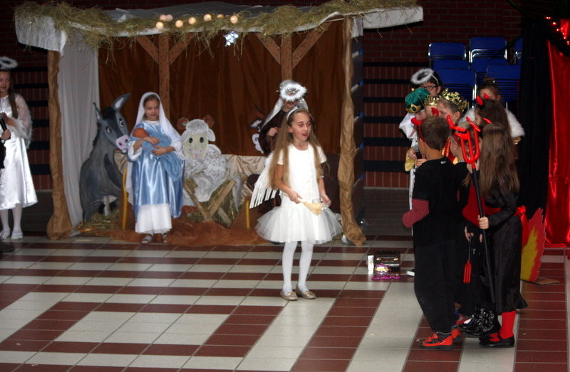 Nietypowe Jasełka w SP 13 (zdjęcia)