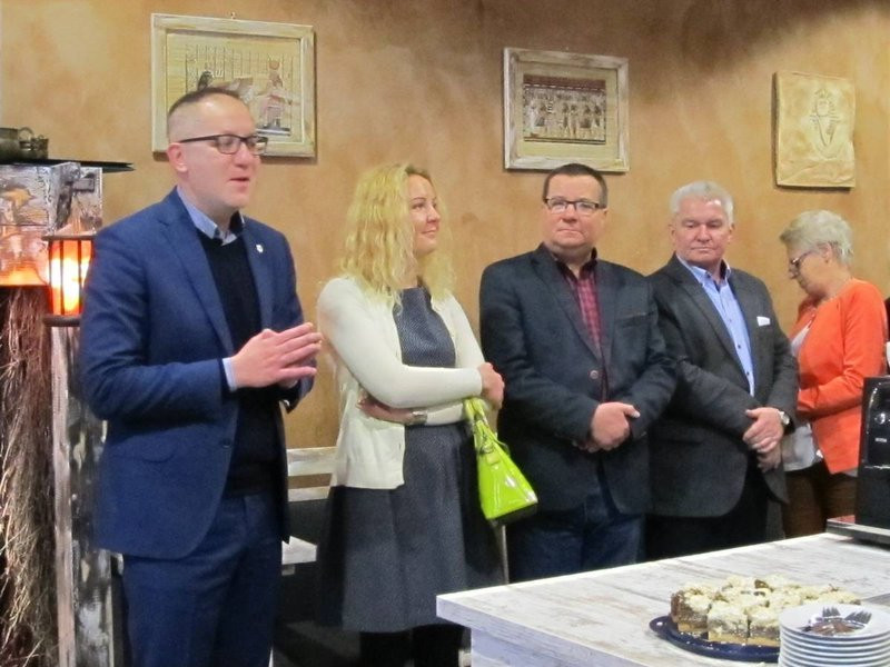 W miejskiej kamienicy otwarto grotę solną z piramidami (zdjęcia)