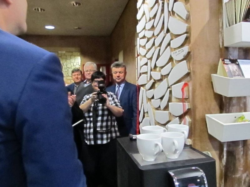 W miejskiej kamienicy otwarto grotę solną z piramidami (zdjęcia)