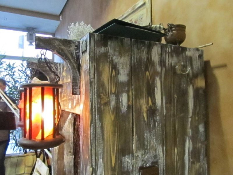 W miejskiej kamienicy otwarto grotę solną z piramidami (zdjęcia)