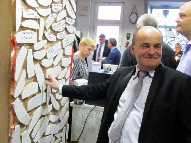 W miejskiej kamienicy otwarto grotę solną z piramidami (zdjęcia)