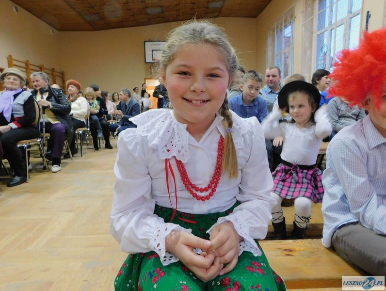 Uczniowie wystawili jasełka (zdjęcia)