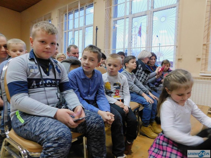 Uczniowie wystawili jasełka (zdjęcia)