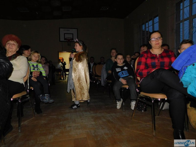 Uczniowie wystawili jasełka (zdjęcia)