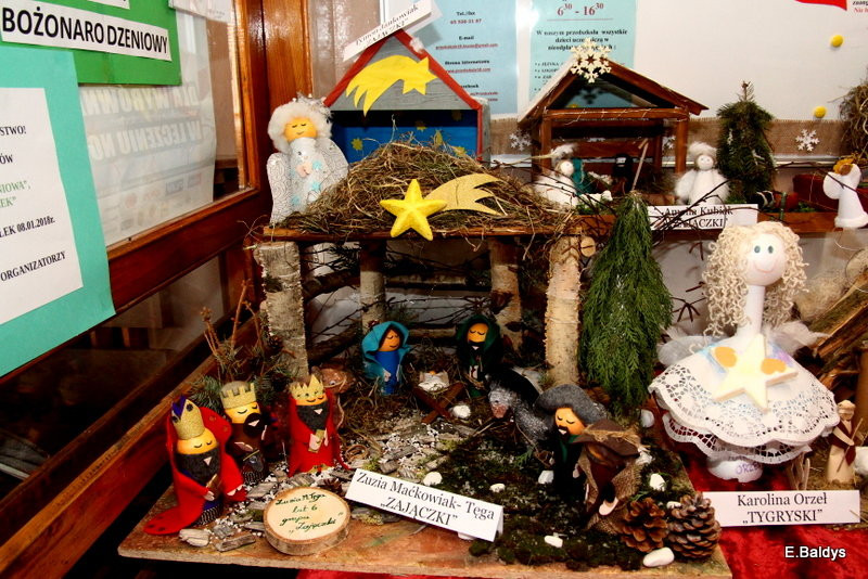 Szopki i anioły w PM 18 (zdjęcia)