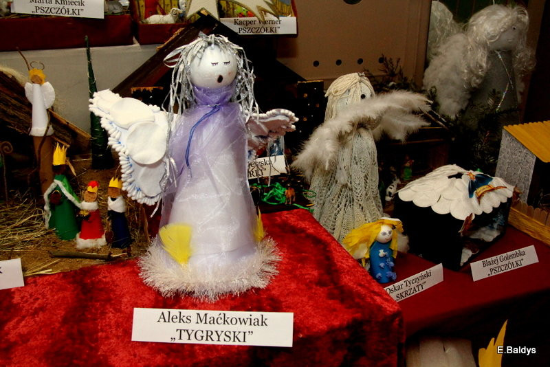Szopki i anioły w PM 18 (zdjęcia)