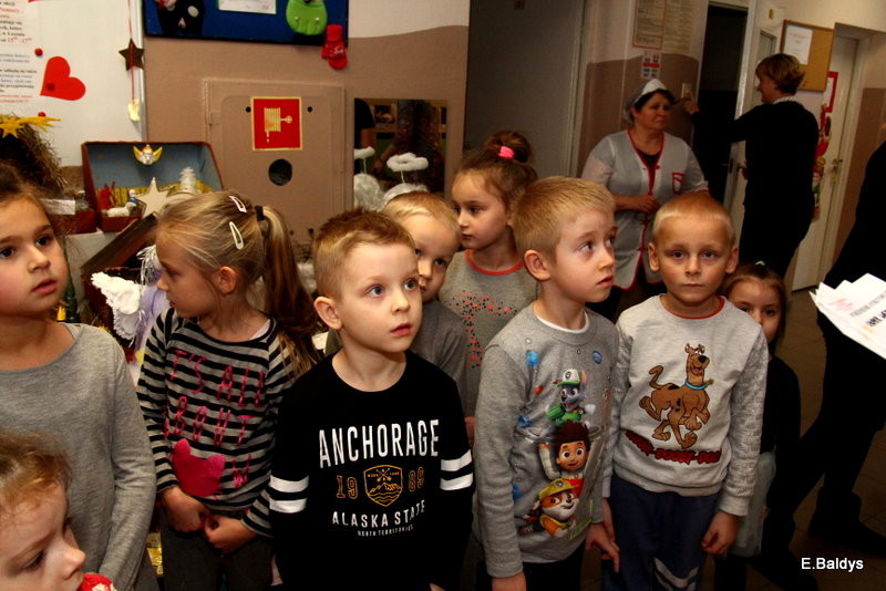 Szopki i anioły w PM 18 (zdjęcia)