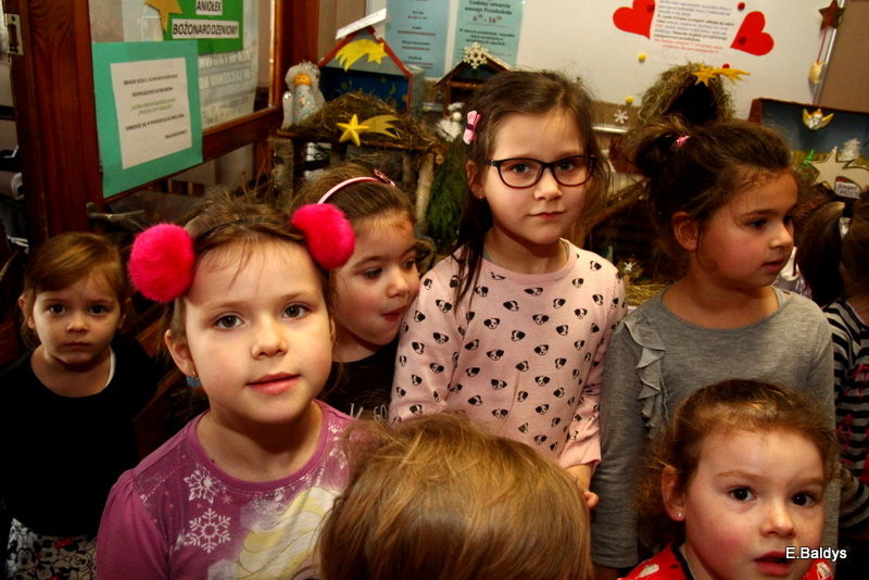 Szopki i anioły w PM 18 (zdjęcia)