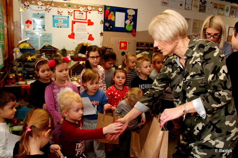 Szopki i anioły w PM 18 (zdjęcia)