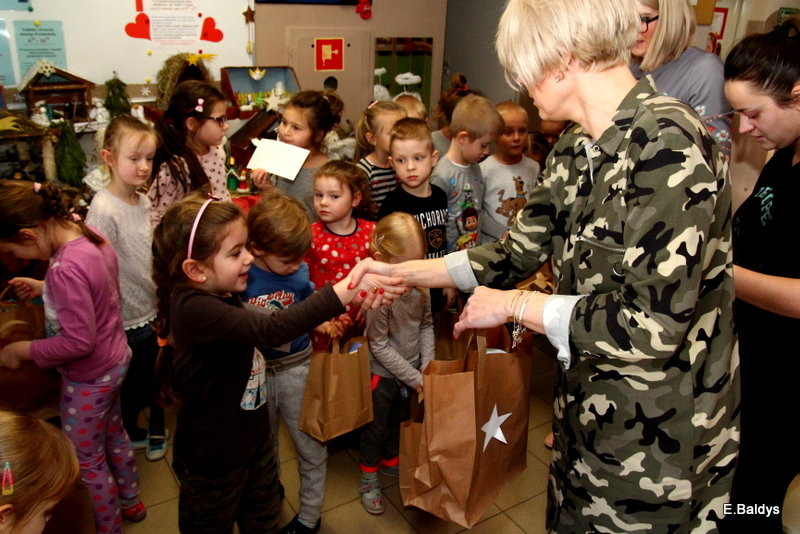 Szopki i anioły w PM 18 (zdjęcia)