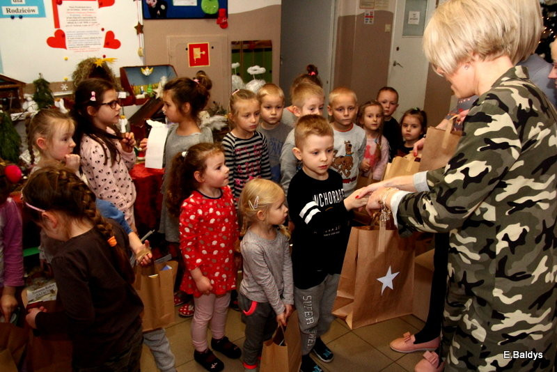 Szopki i anioły w PM 18 (zdjęcia)