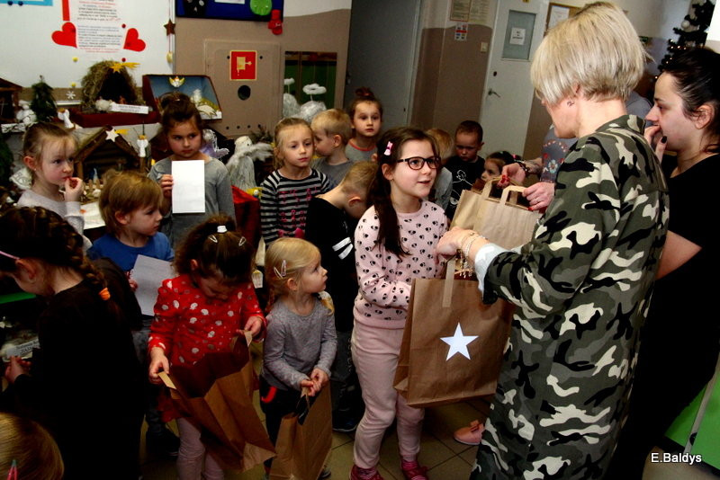 Szopki i anioły w PM 18 (zdjęcia)