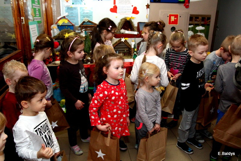 Szopki i anioły w PM 18 (zdjęcia)