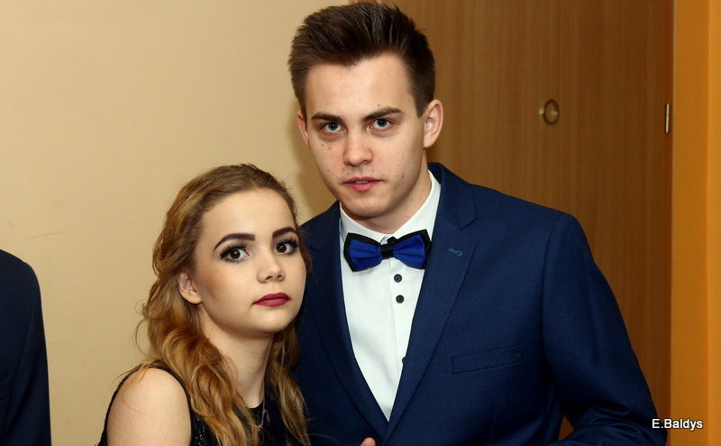 Studniówka w ZSET (zdjęcia)