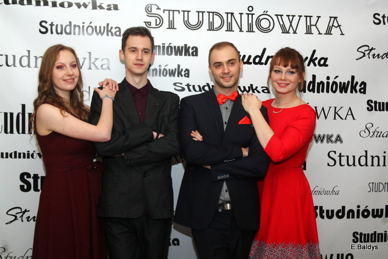 Studniówka w ZSET (zdjęcia)