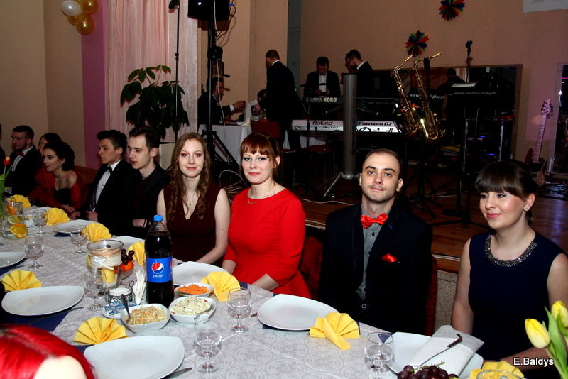 Studniówka w ZSET (zdjęcia)