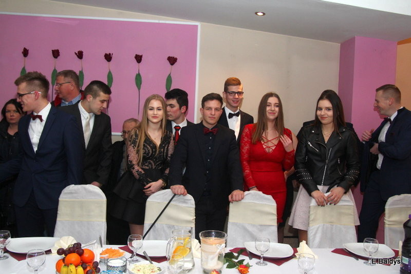 Studniówka w ZSET (zdjęcia)