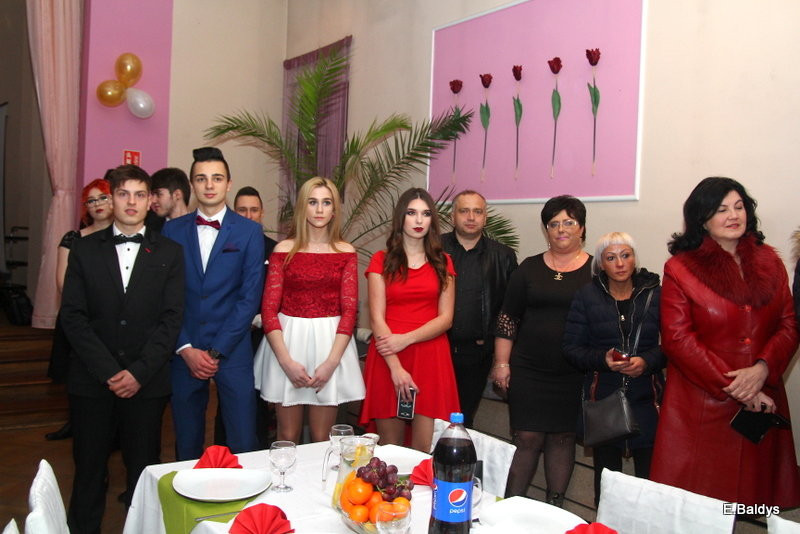 Studniówka w ZSET (zdjęcia)