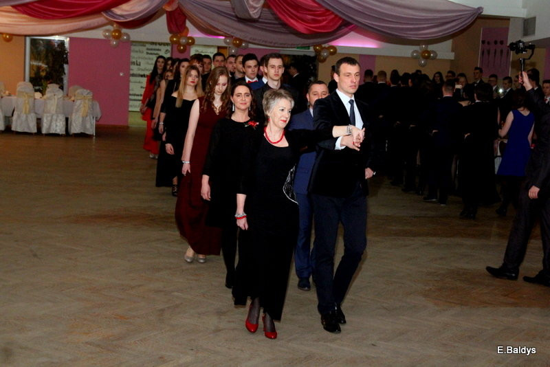 Studniówka w ZSET (zdjęcia)