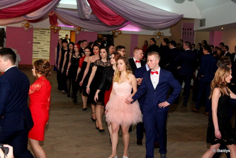 Studniówka w ZSET (zdjęcia)