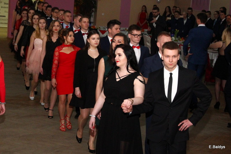 Studniówka w ZSET (zdjęcia)