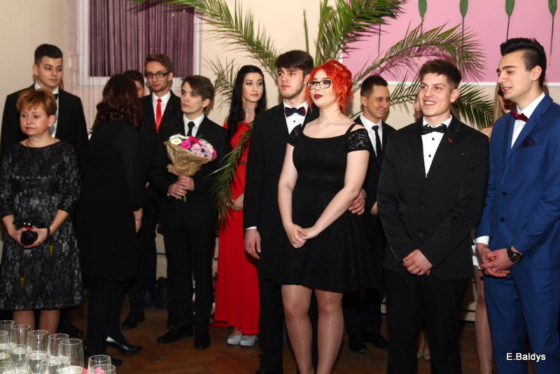 Studniówka w ZSET (zdjęcia)