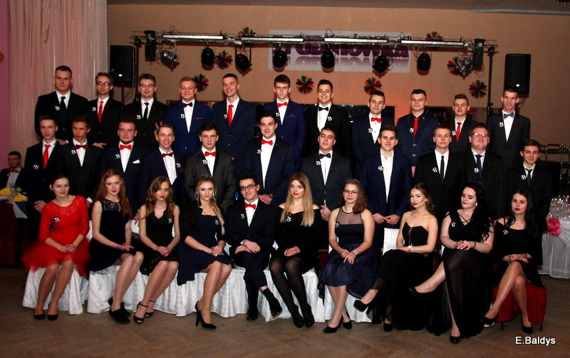 Studniówka w ZSET (zdjęcia)