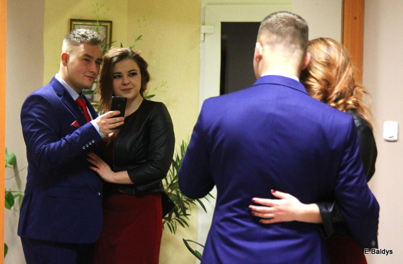 Studniówka w ZSET (zdjęcia)