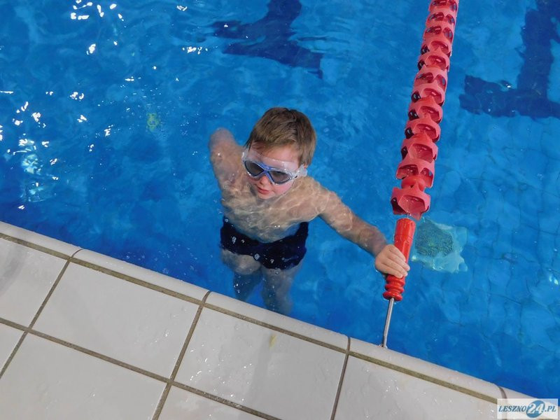 Na basenie można wesprzeć WOŚP (kilka zdjęć)