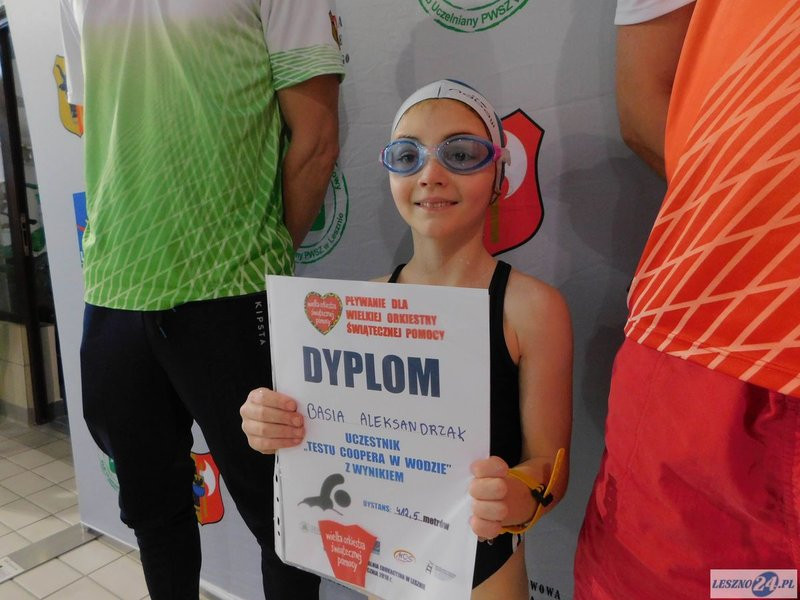 Na basenie można wesprzeć WOŚP (kilka zdjęć)