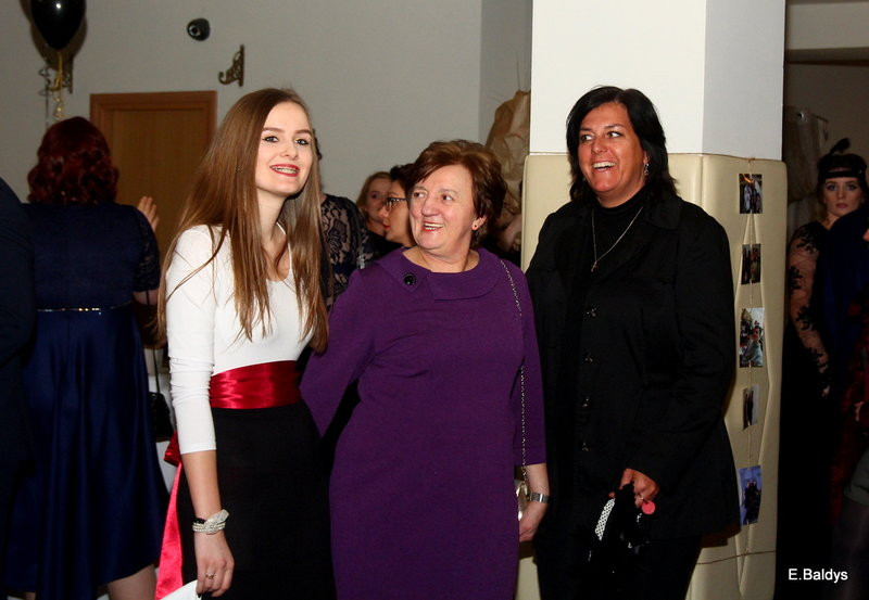 Studniówka I LO w Finezji (zdjęcia)