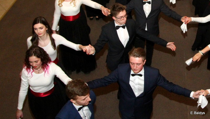 Studniówka I LO w Finezji (zdjęcia)