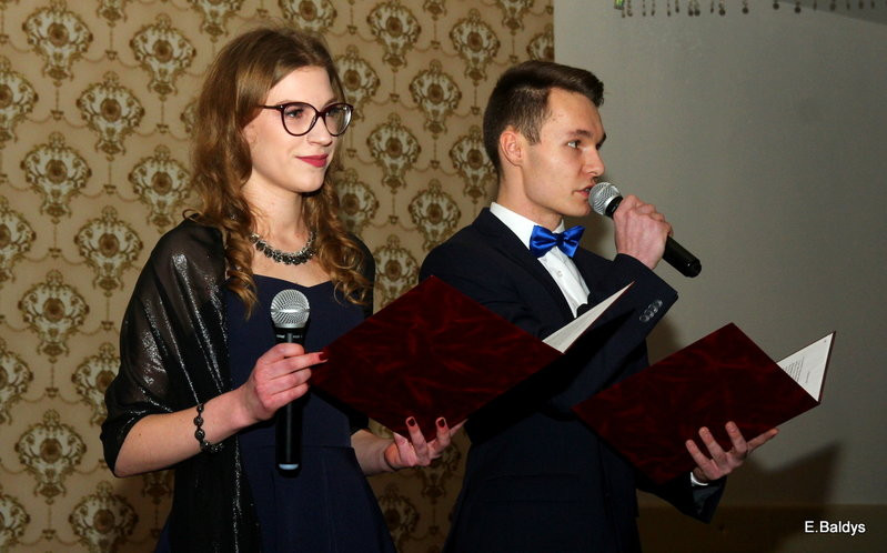 Studniówka I LO w Finezji (zdjęcia)