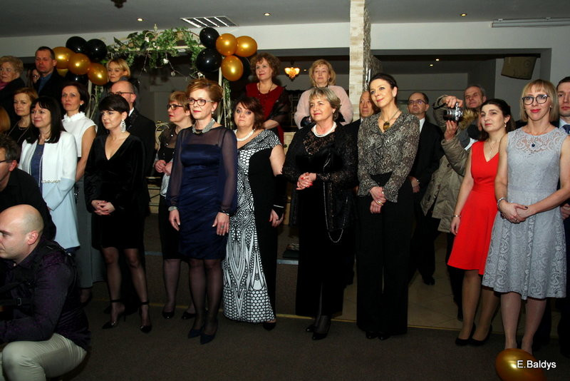 Studniówka I LO w Finezji (zdjęcia)