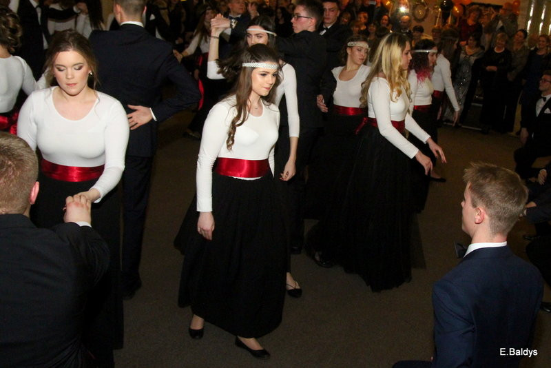 Studniówka I LO w Finezji (zdjęcia)