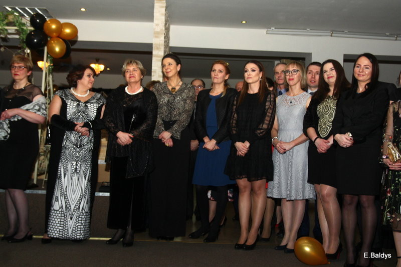 Studniówka I LO w Finezji (zdjęcia)